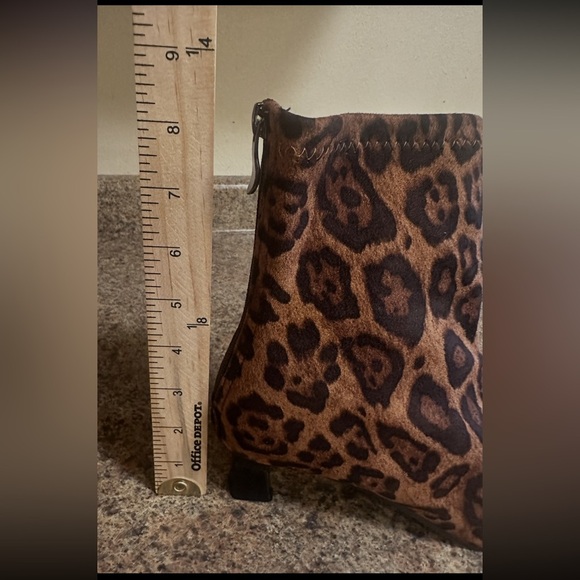 Lauriebelles Leopard Print Heels Size 40 Pointed Toe Brown Black Back Zipper - Picture 10 of 11